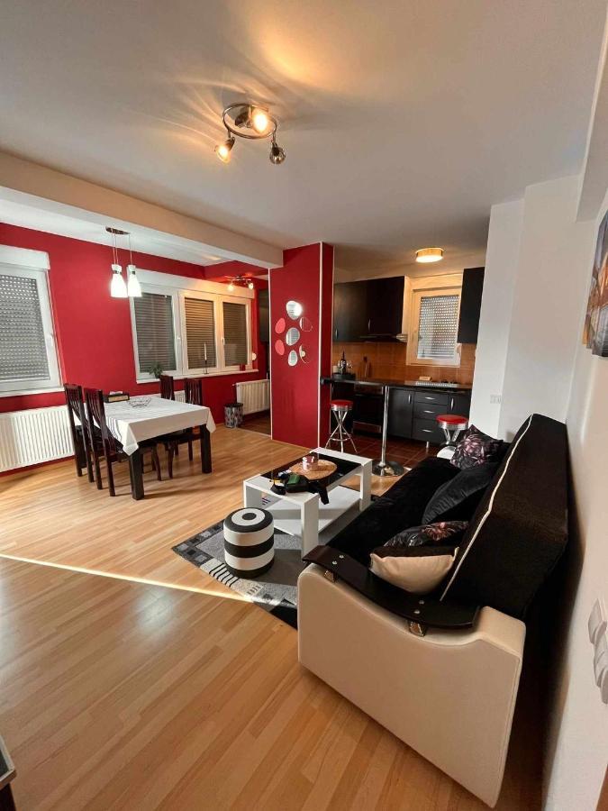 Miss Apartman Jagodina Zewnętrze zdjęcie